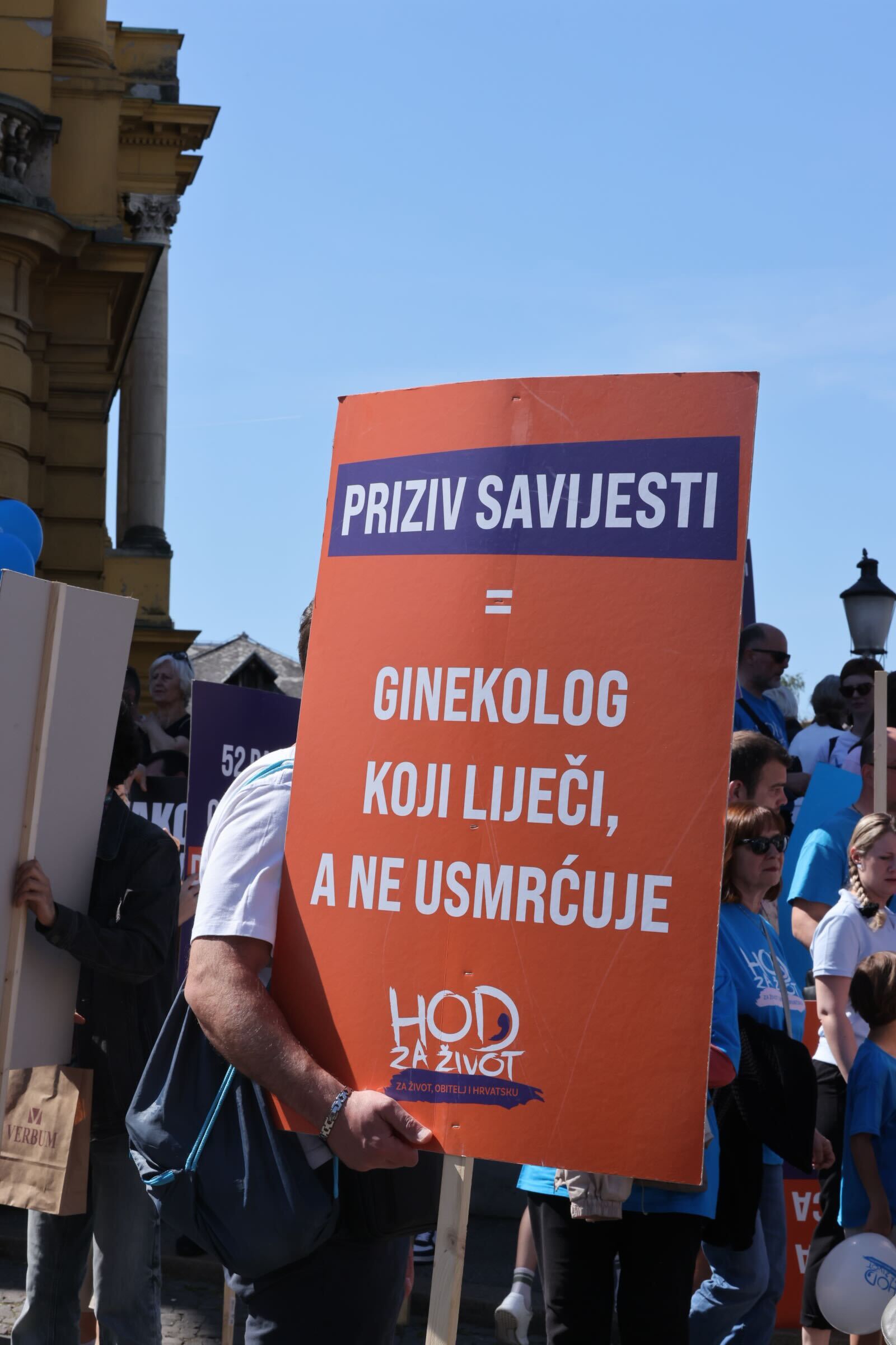 Thompson pjevao na "Hodu za život" u Zagrebu. Markić: Imamo komunistički zakon