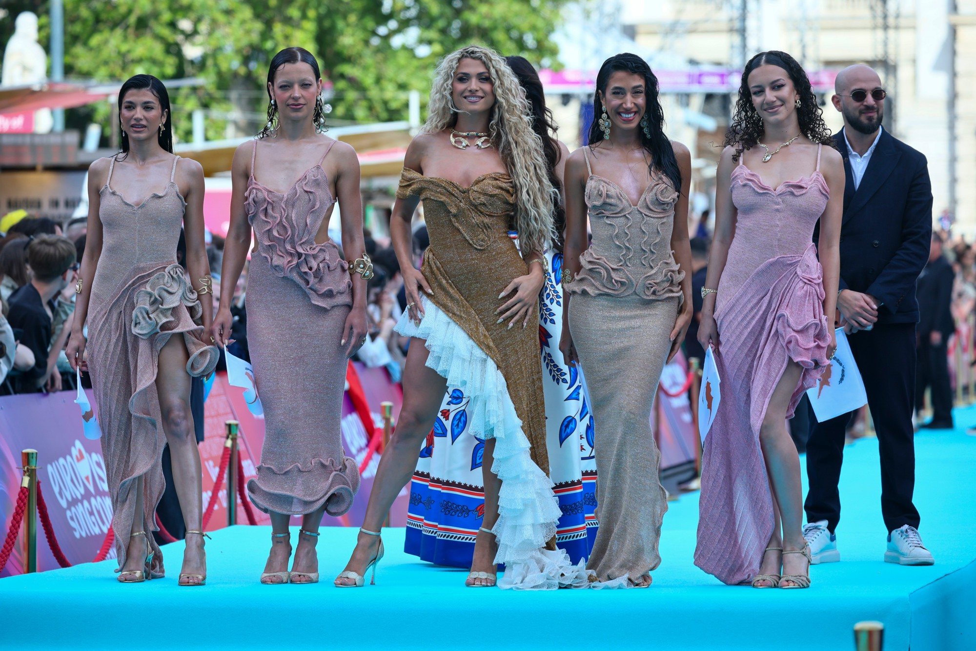 FOTO Outfiti sa svečanog otvorenja Eurosonga: Koji vam je najbolji (ili najgori)?