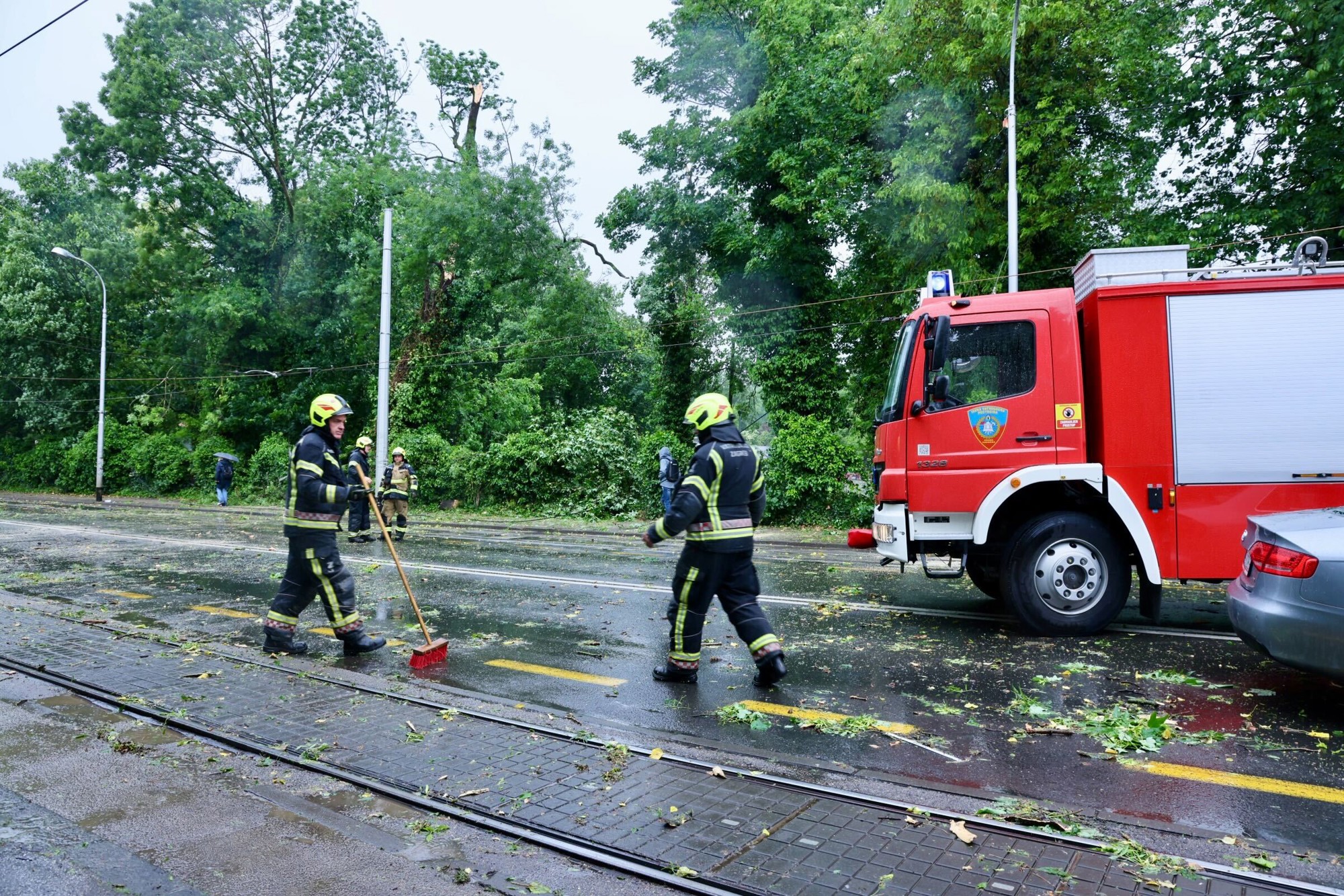 Čitateljica opisala kako je zapela u tramvaju na 4 sata u jučerašnjem nevremenu