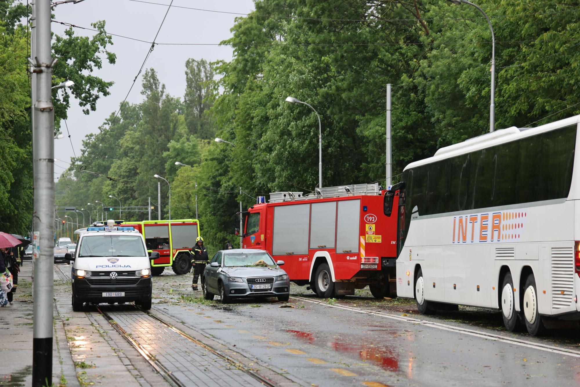 Čitateljica opisala kako je zapela u tramvaju na 4 sata u jučerašnjem nevremenu