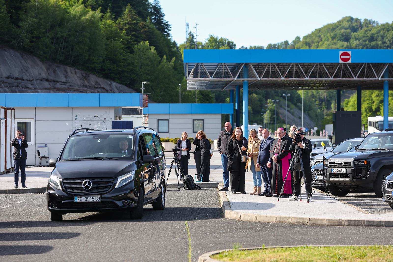 Slovenija Hrvatskoj predala ostatke 500 žrtava. Ministarstvo: Žrtve nedvojbeno Hrvati
