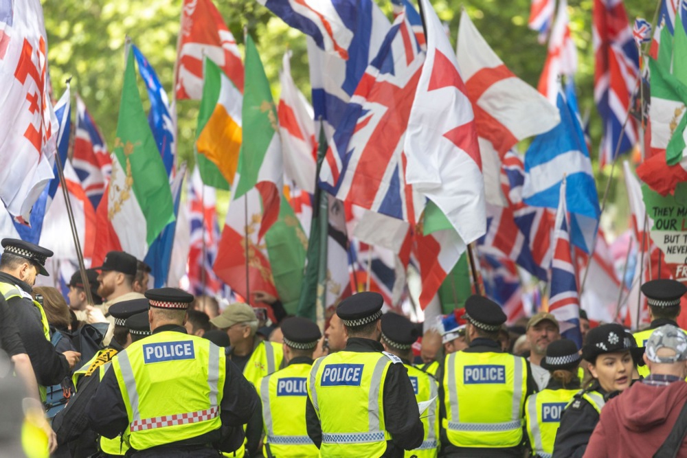 FOTO I VIDEO Veliki prosvjed desničara u Londonu