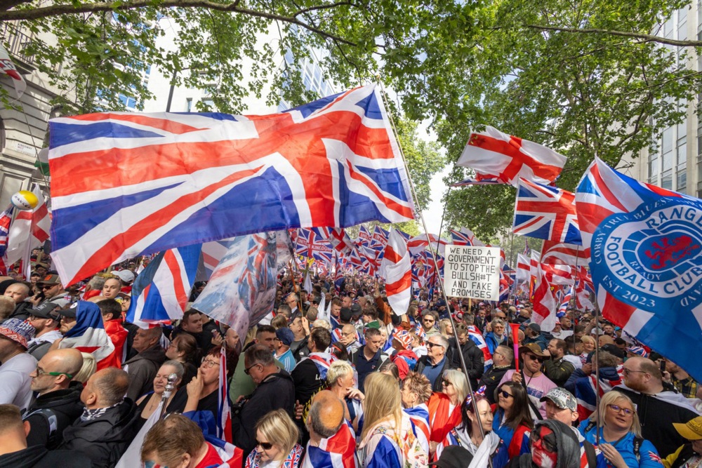 FOTO I VIDEO Veliki prosvjed desničara u Londonu
