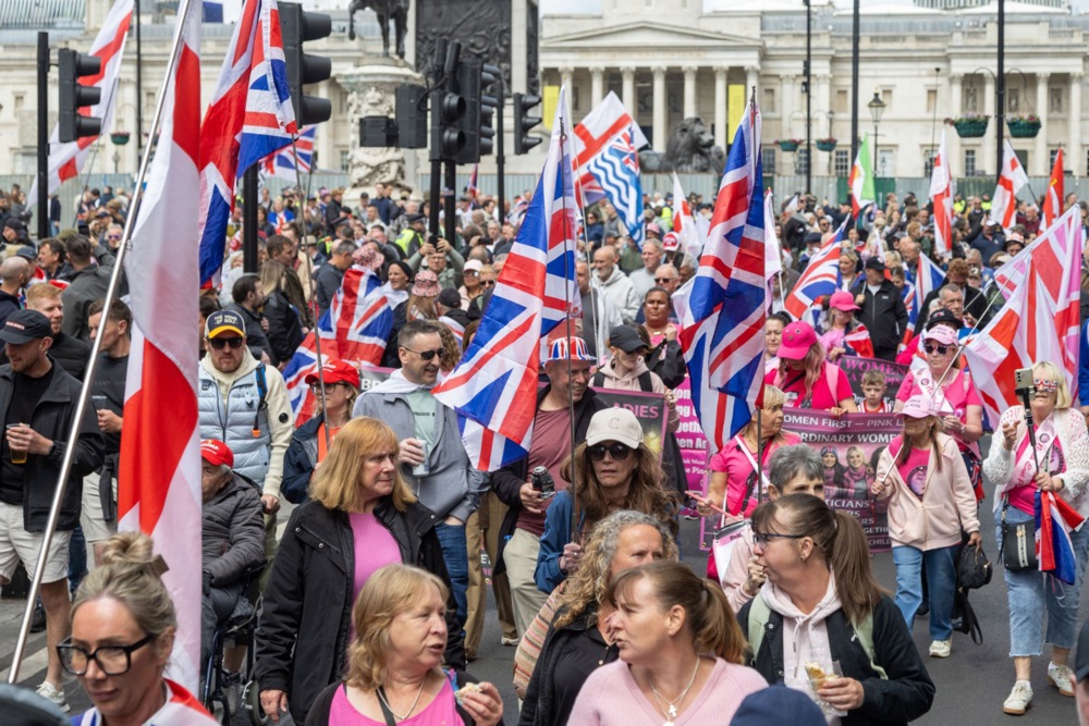 FOTO I VIDEO Veliki prosvjed desničara u Londonu