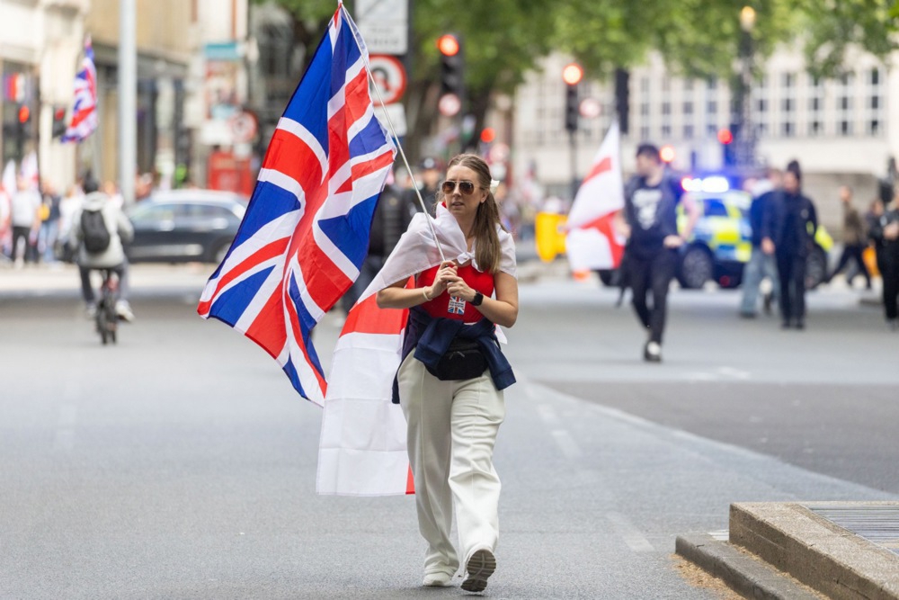 FOTO I VIDEO Veliki prosvjed desničara u Londonu