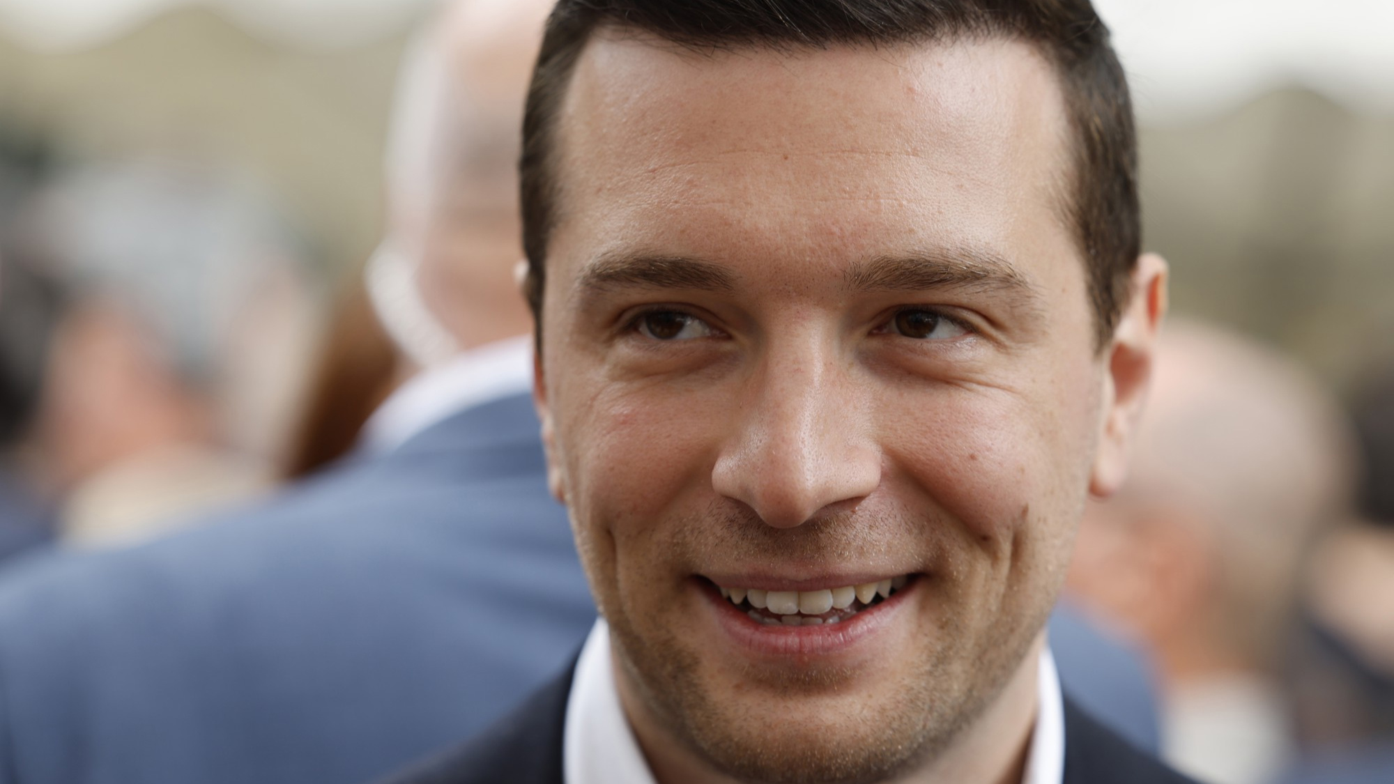 Tko je Jordan Bardella, političar koji je navodno osvojio talijansku princezu?