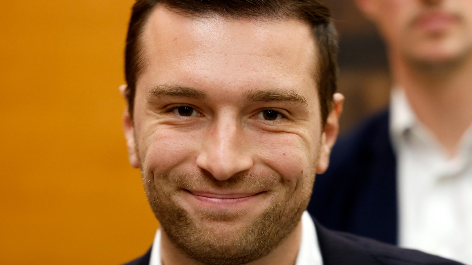 Tko je Jordan Bardella, političar koji je navodno osvojio talijansku princezu?