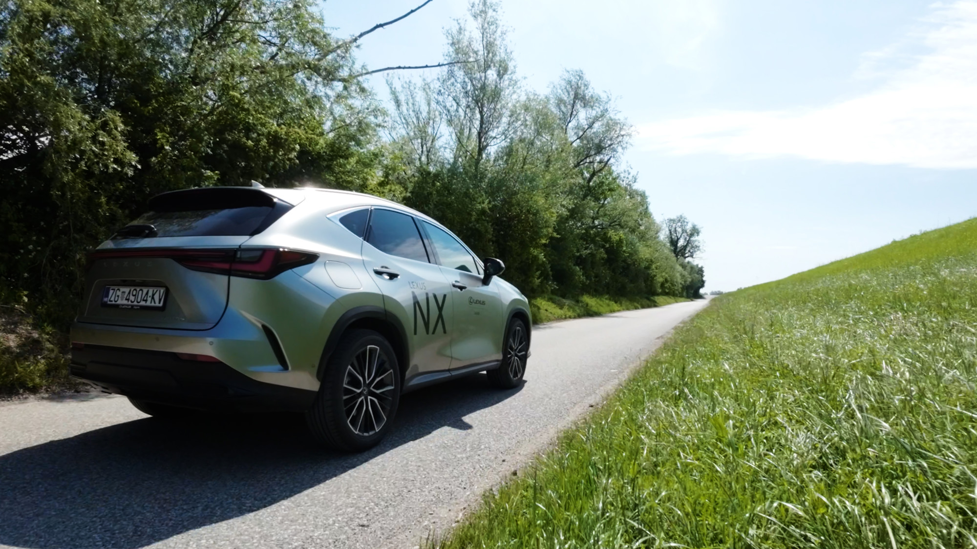 VIDEO Vozili smo jedan od najpoželjnijih plug-in SUV-ova godine. Evo dojmova