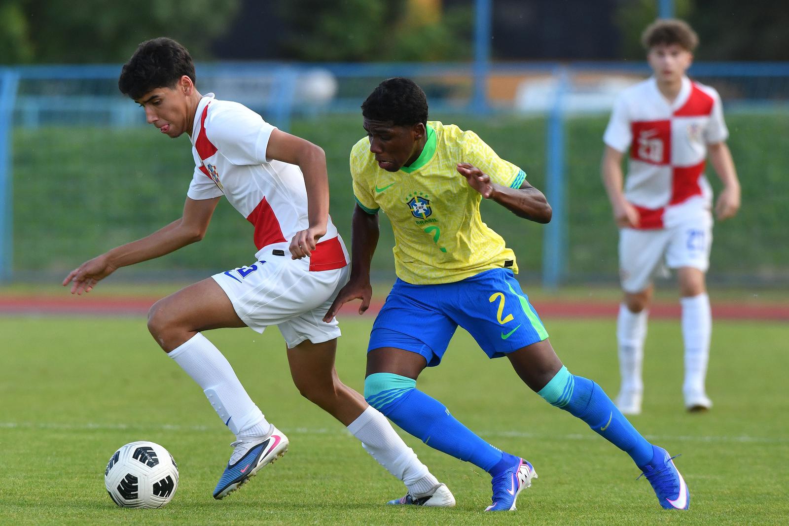 FOTO Eduardov sin igrao za U-15 Hrvatsku protiv Brazila. Otac ga došao gledati