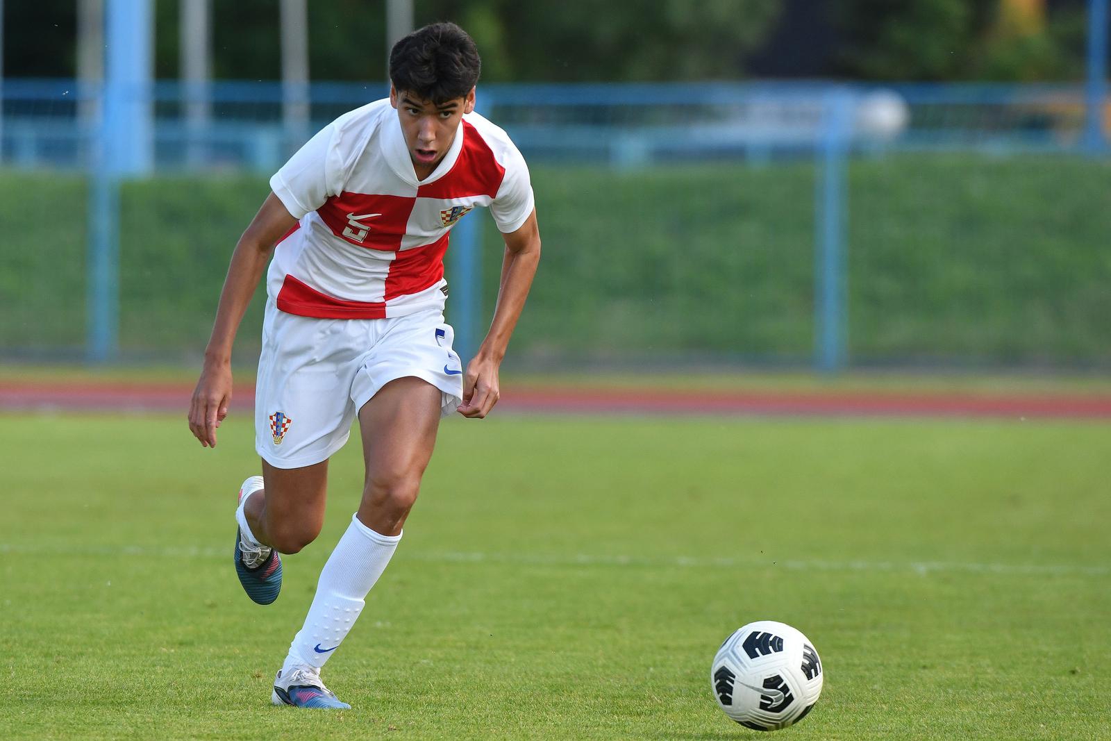 FOTO Eduardov sin igrao za U-15 Hrvatsku protiv Brazila. Otac ga došao gledati