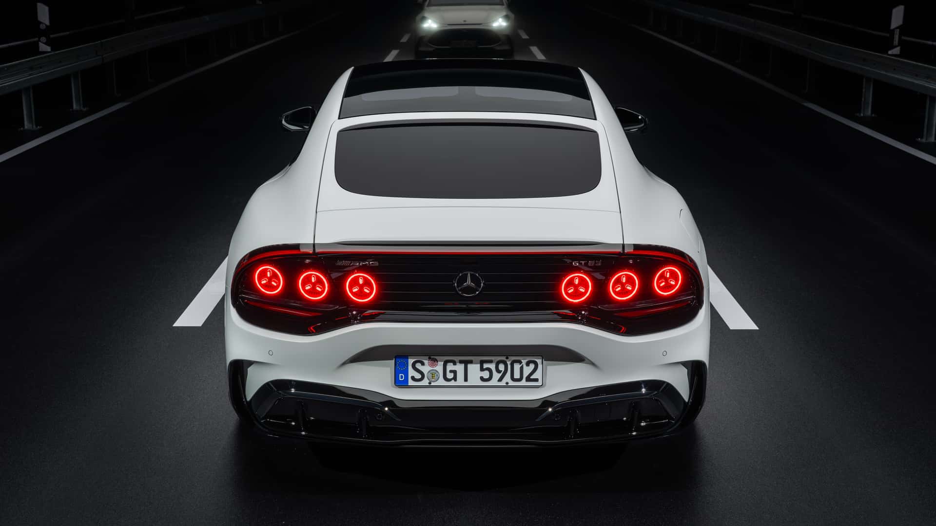 FOTO Mercedes-AMG predstavio jedan od najmoćnijih električnih sedana na svijetu