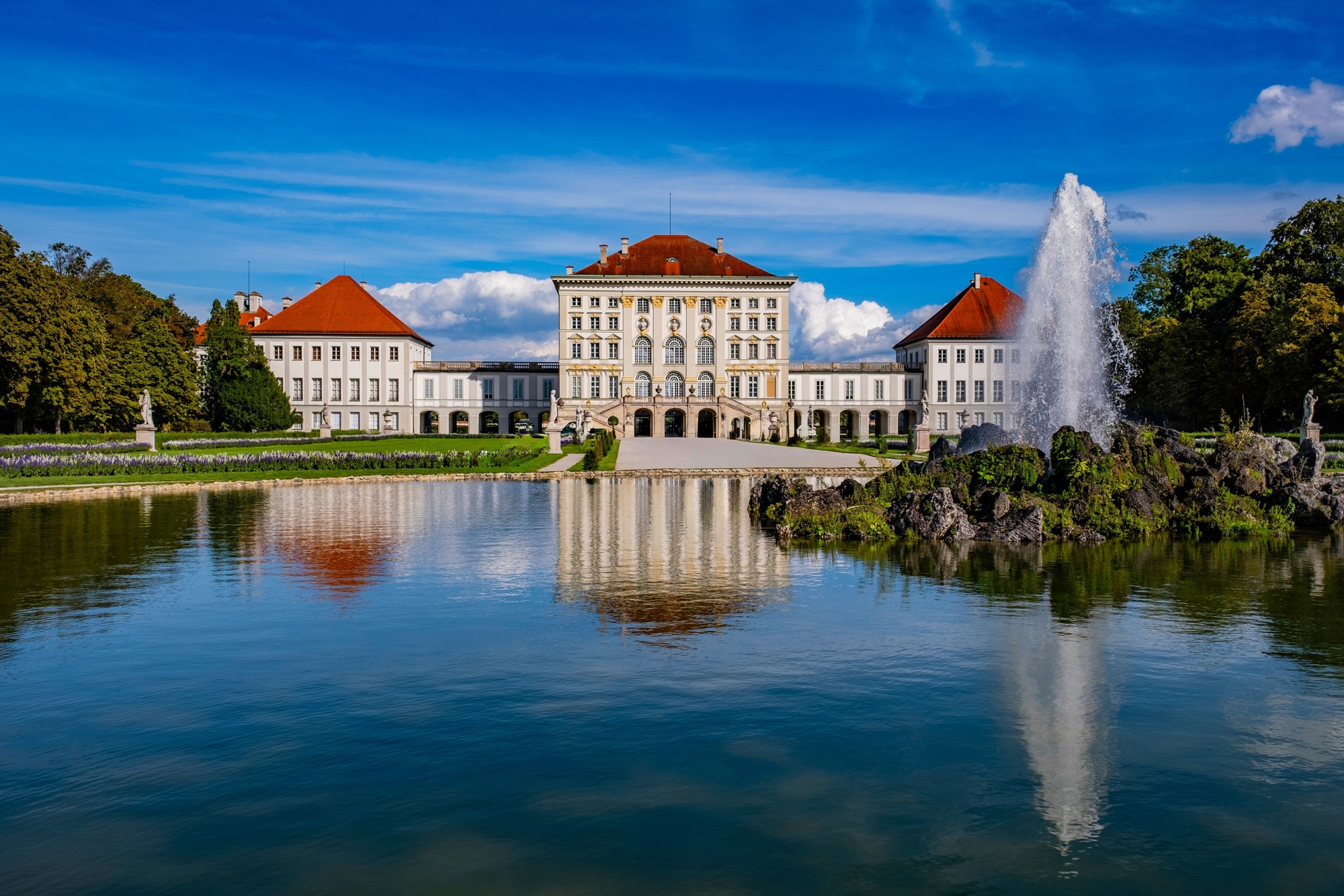 Palaču u Njemačkoj nazivaju "bavarskim Versaillesom", ali nema turističkih gužvi