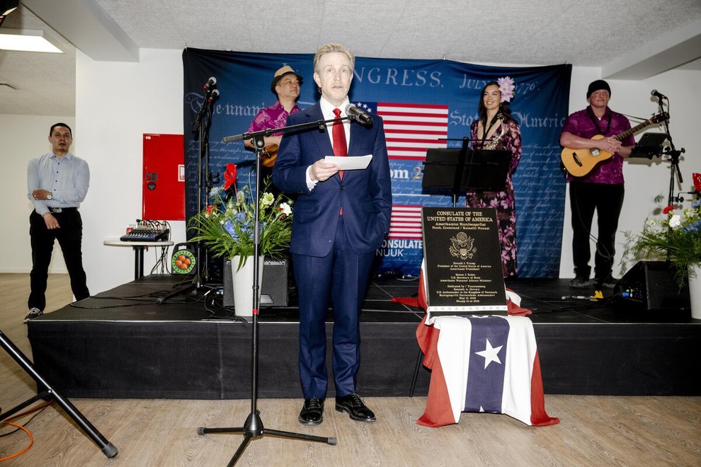 Jeff Landry, Trumpov izaslanik.