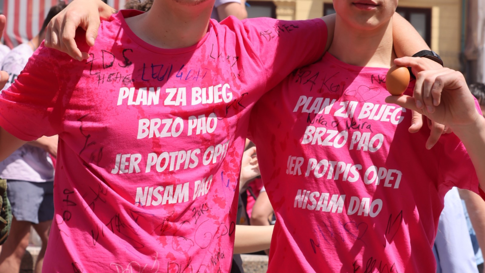 ANKETA Natpisi na majicama zagrebačkih maturanata. Koji vam je najbolji?