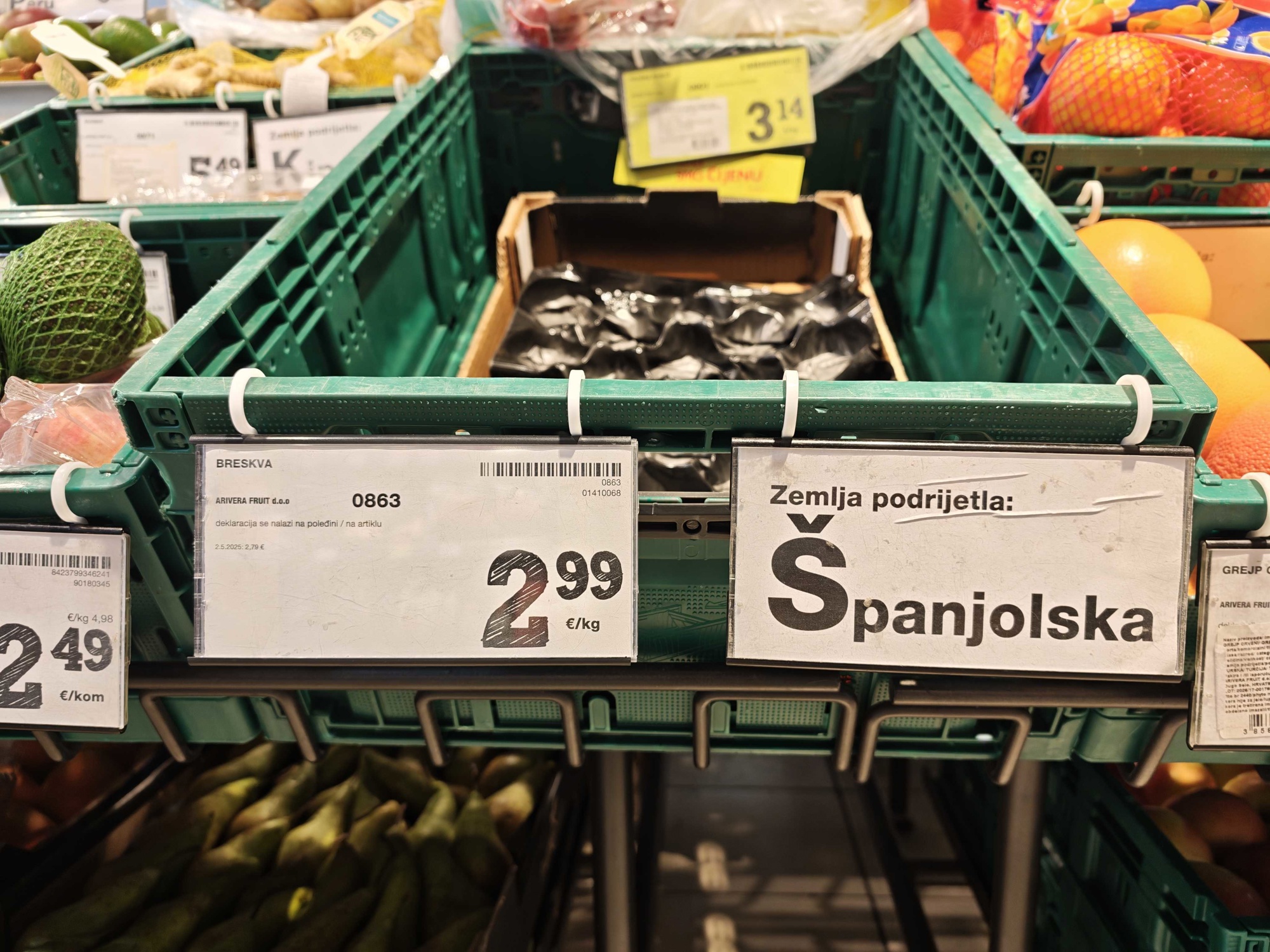FOTO Što zapravo kupujemo u dućanima? Paprika stiže iz Turske, a kupus iz Nizozemske