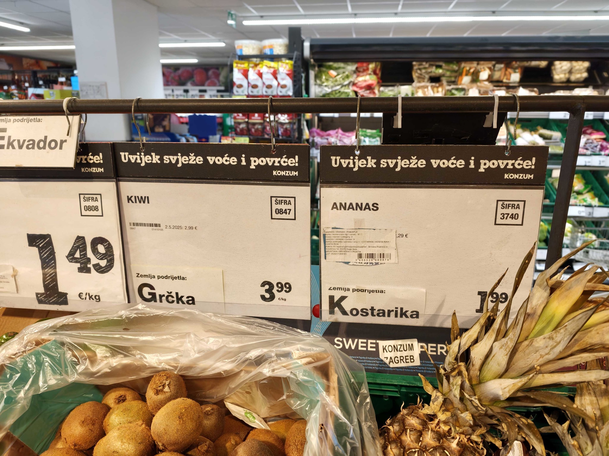 FOTO Što zapravo kupujemo u dućanima? Paprika stiže iz Turske, a kupus iz Nizozemske