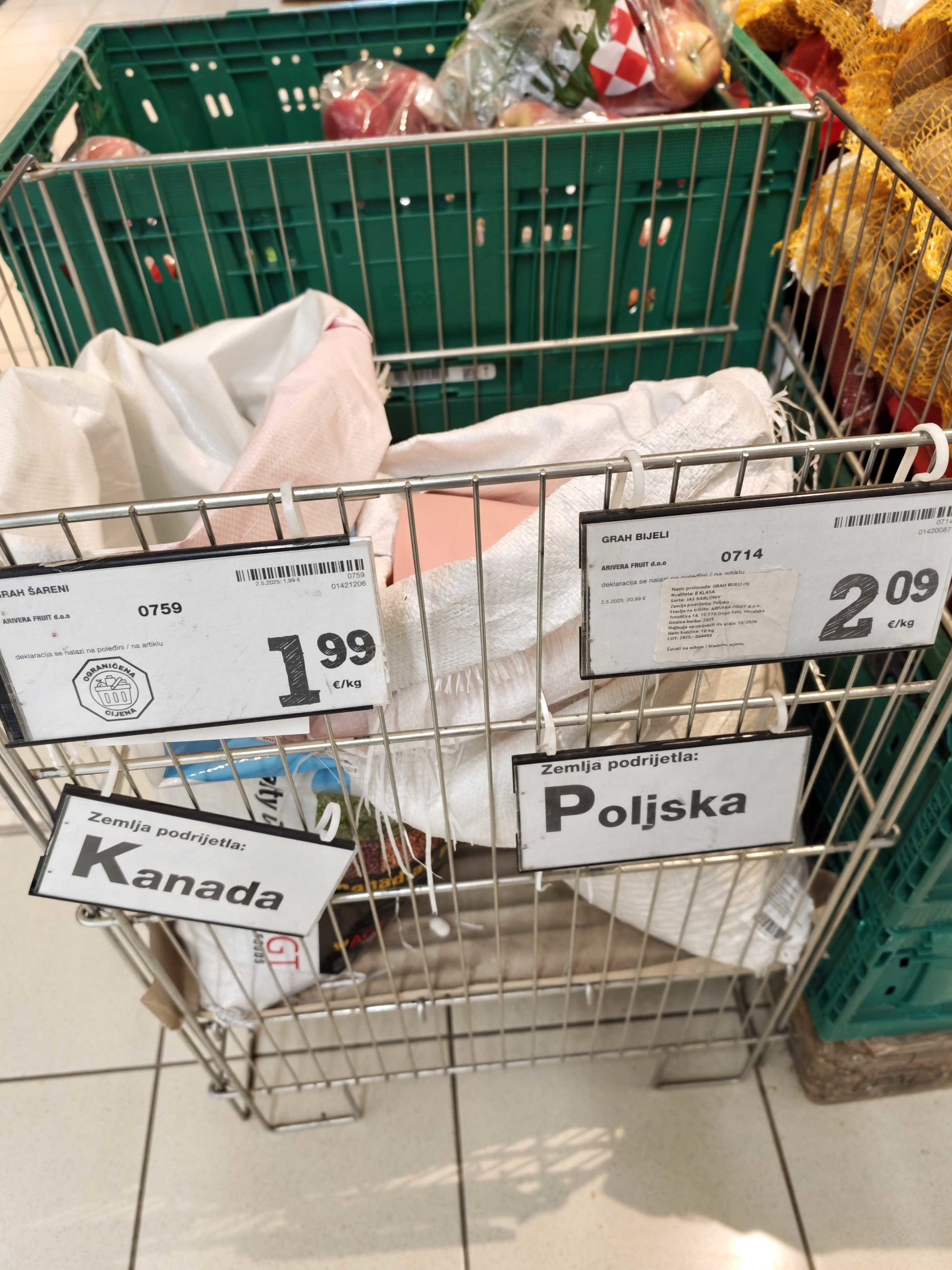 FOTO Što zapravo kupujemo u dućanima? Paprika stiže iz Turske, a kupus iz Nizozemske