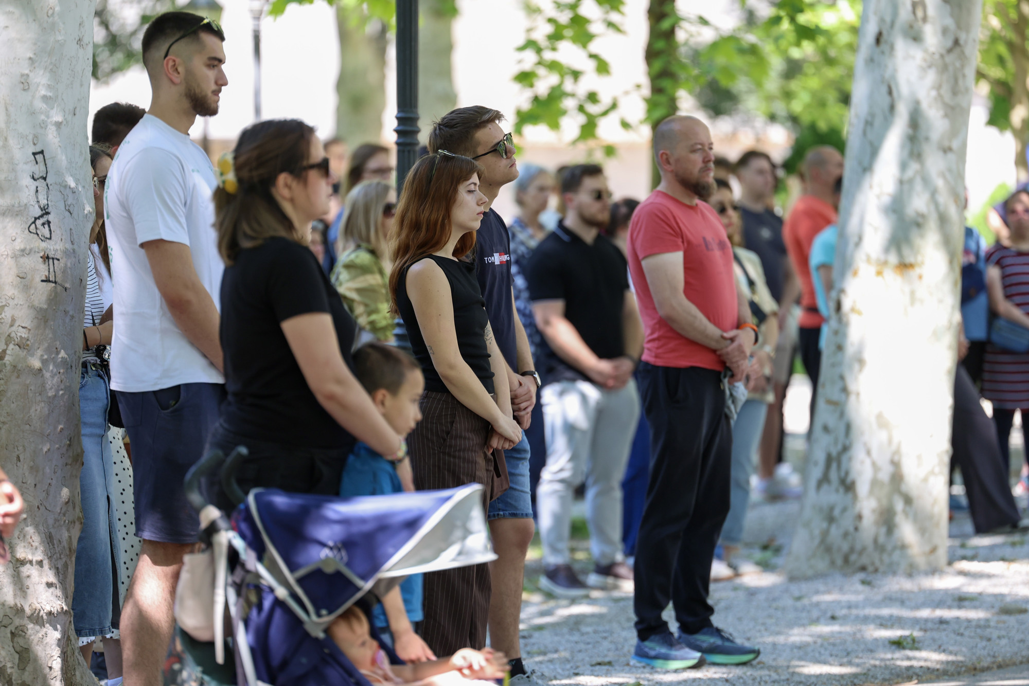 FOTO I VIDEO Zagrepčani održali 19 minuta šutnje za ubijenog Luku