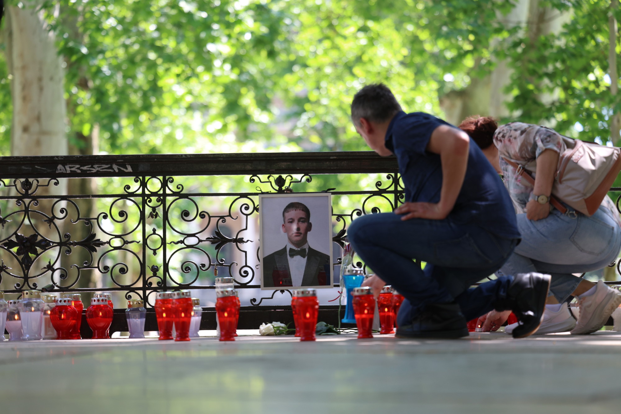 FOTO I VIDEO Zagrepčani održali 19 minuta šutnje za ubijenog Luku