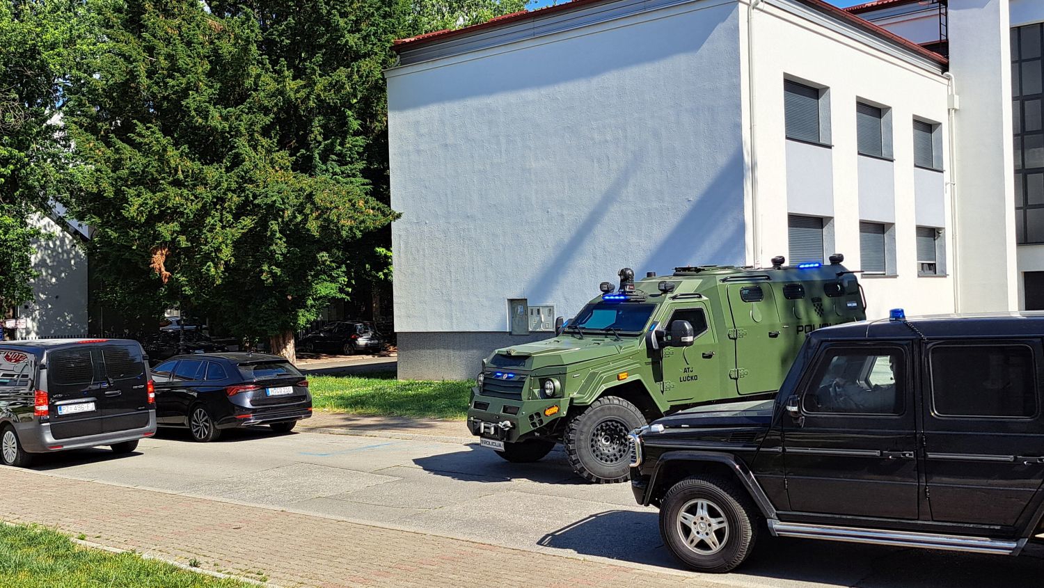 Duge cijevi na ulicama Slavonskog Broda, opasni Crnogorac s tjeralice doveden nas sud