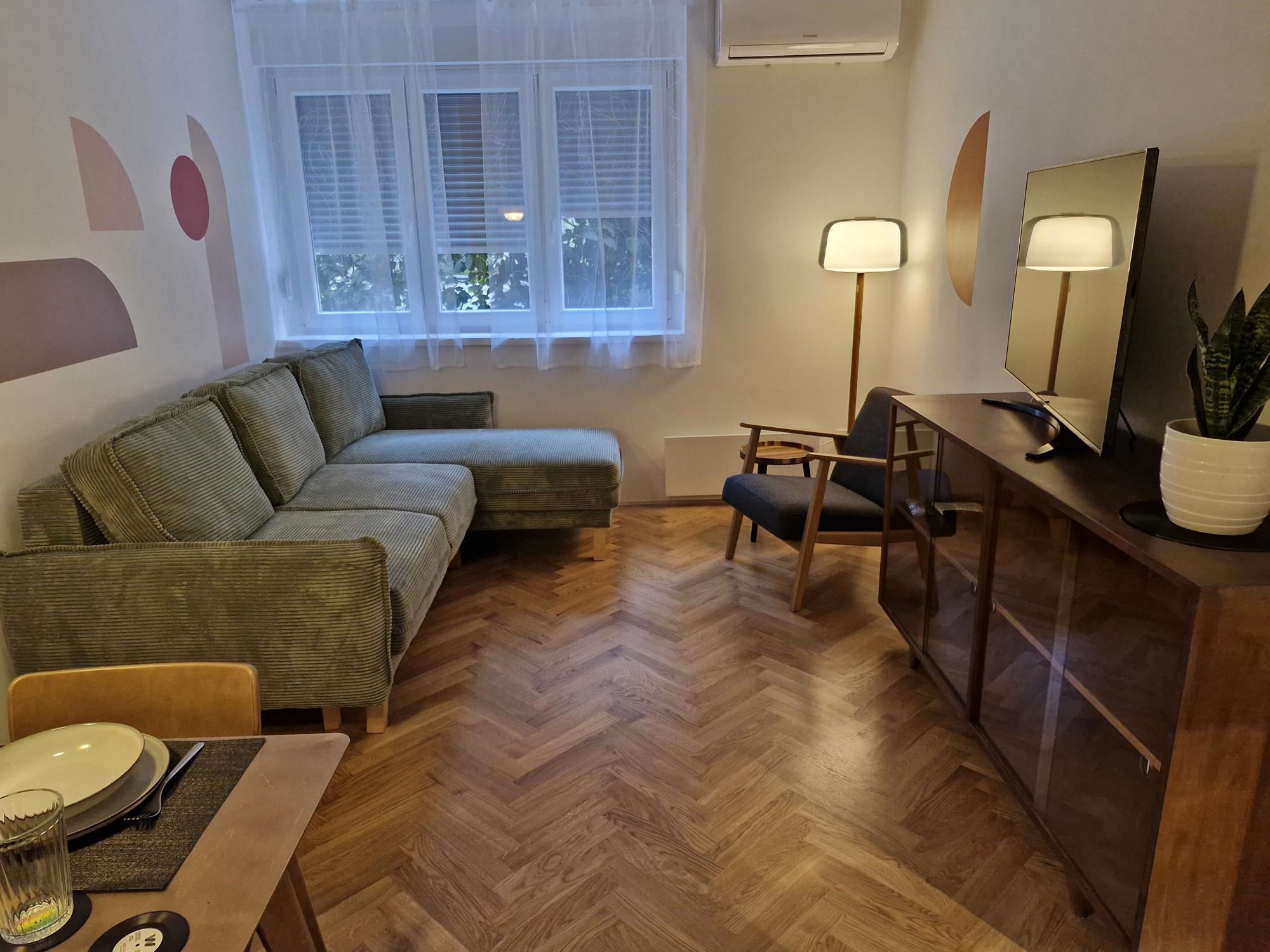 FOTO Stan od 50 kvadrata u centru Zagreba iznajmljuje se za 900 eura, pogledajte ga