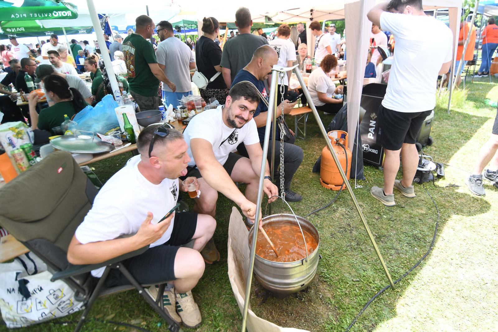 FOTO Veliko Trojstvo ove subote se pretvorilo u raj za ljubitelje gulaša