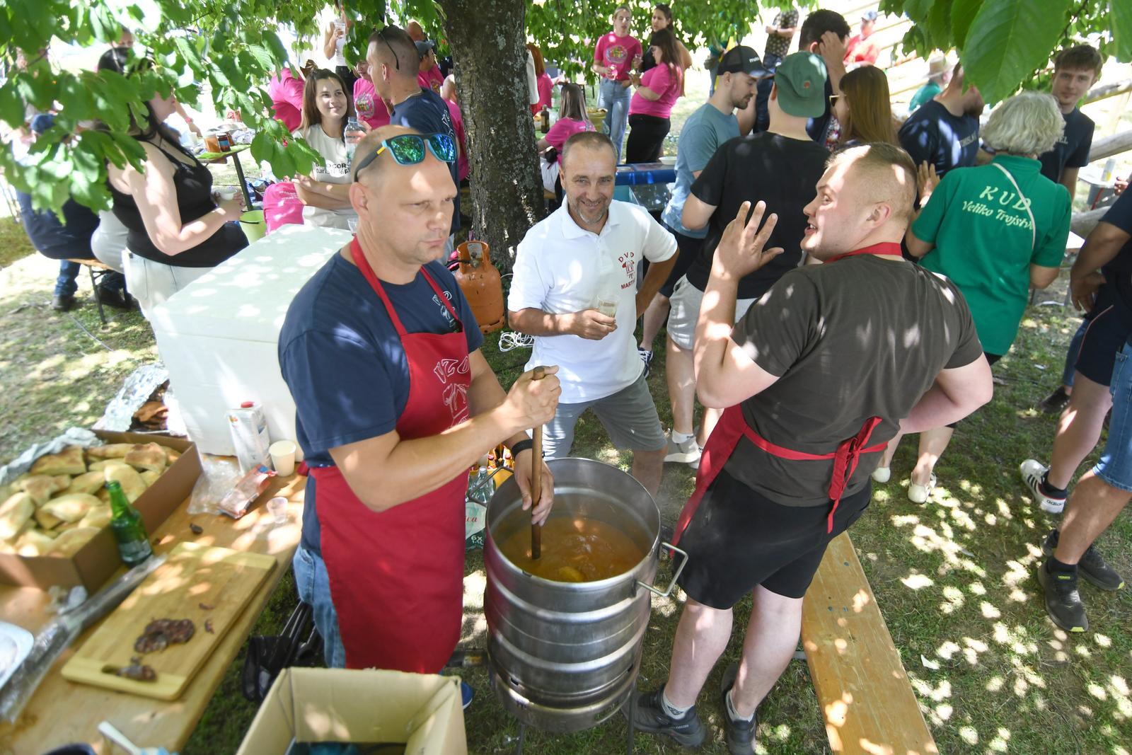 FOTO Veliko Trojstvo ove subote se pretvorilo u raj za ljubitelje gulaša