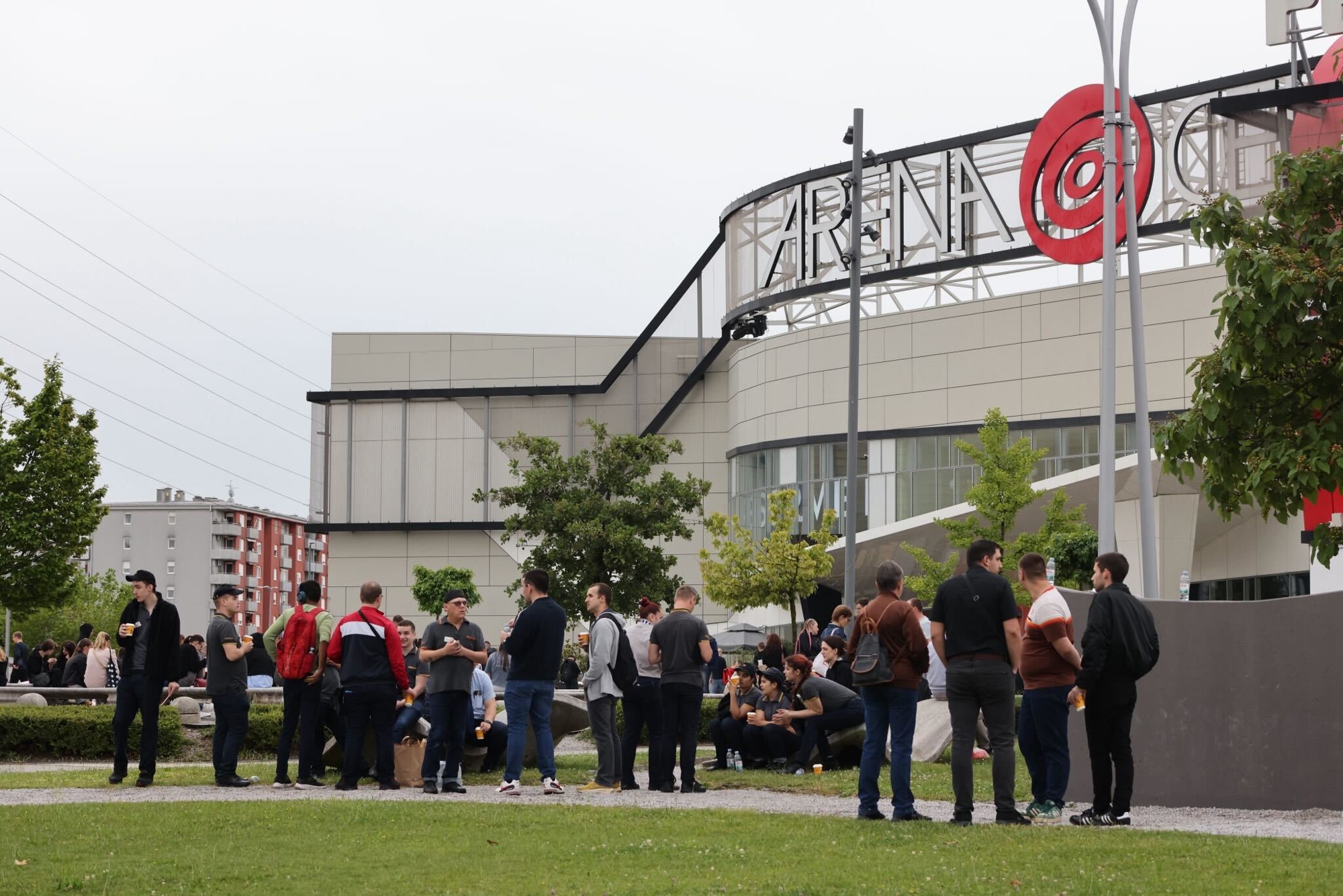 Evakuirani Arena i Avenue Mall. Prijetnje bombama poslane Indexu, policiji...