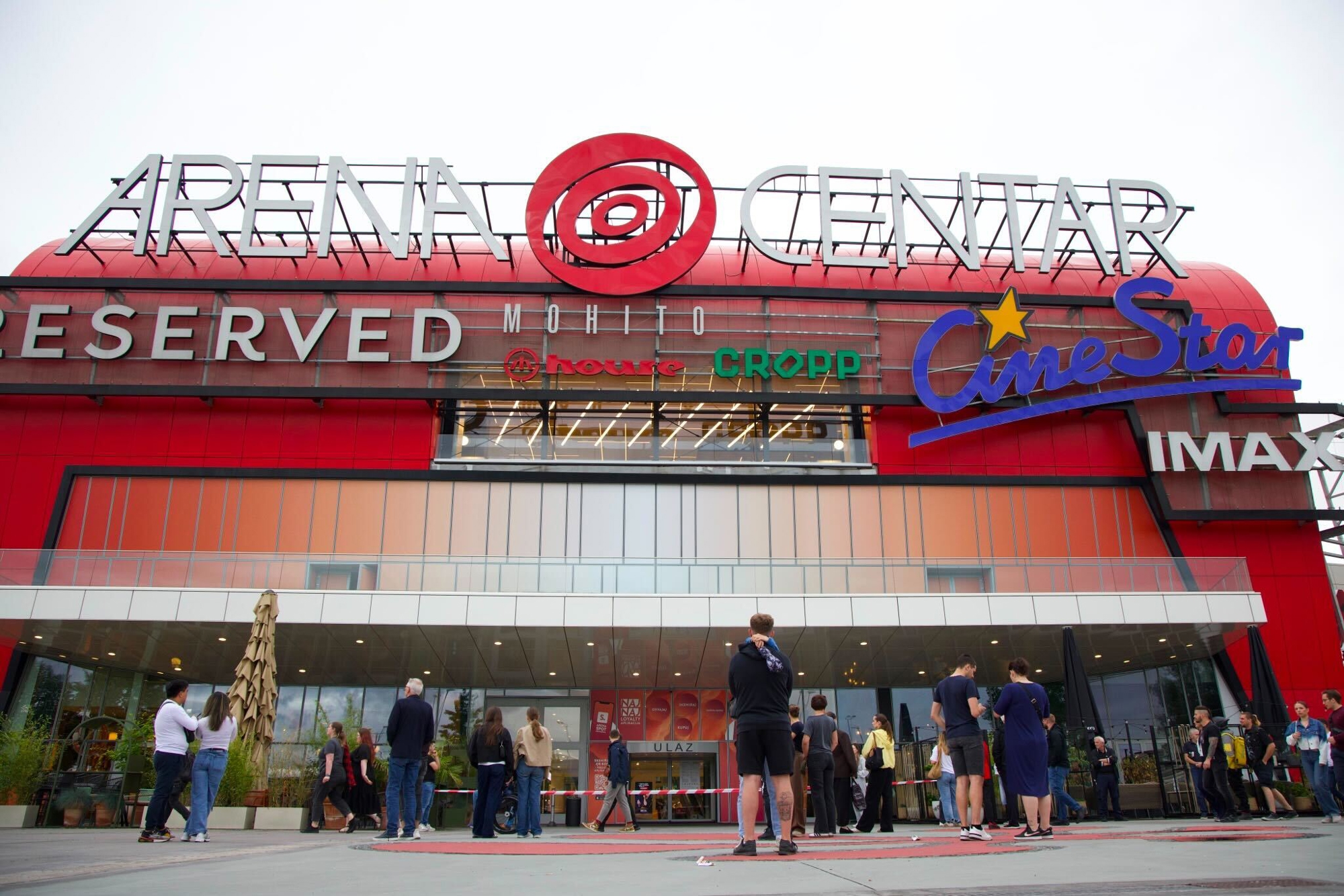 Evakuirani Arena i Avenue Mall. Prijetnje bombama poslane Indexu, policiji...