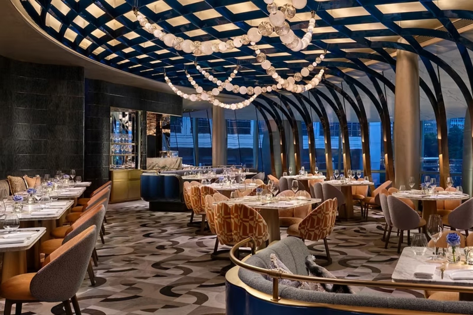 Akira Back, Hong Kong, Kina