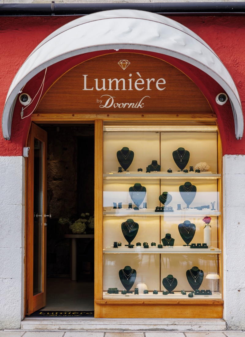 Lumière by Dvornik otvoren u Splitu, zaštitno lice kampanje je Maja Šuput