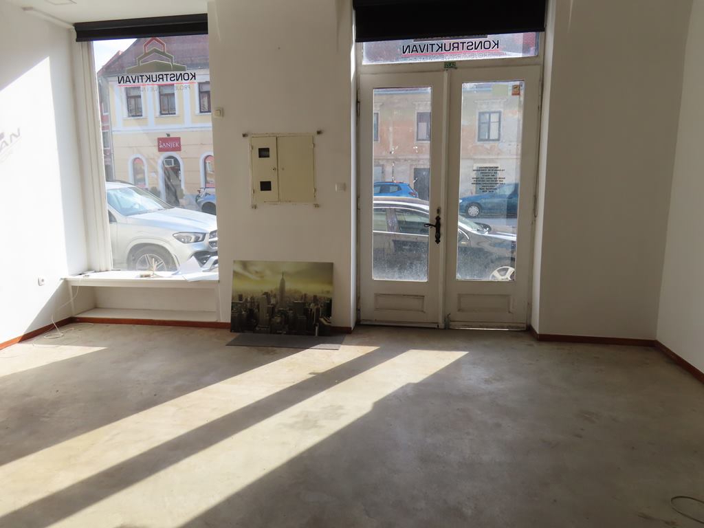 Država iznajmljuje garaže i poslovne prostore u 11 gradova. Pogledajte fotografije