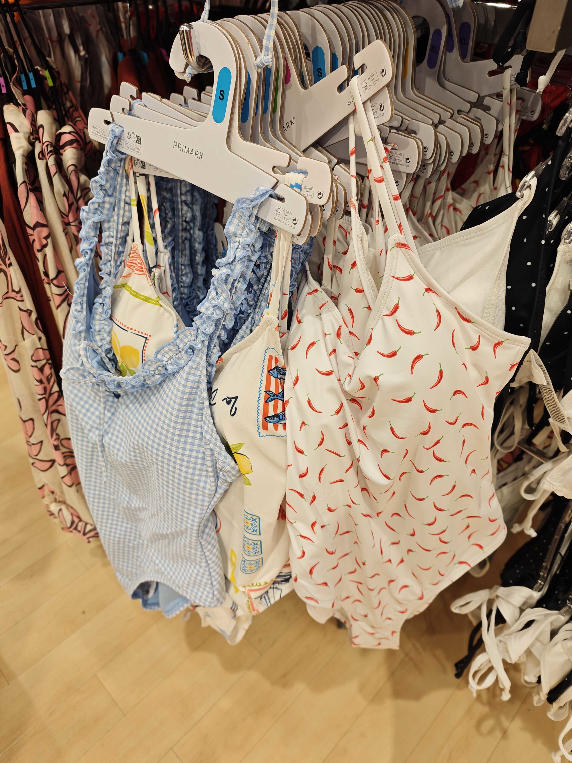 Razgledali smo ljetnu ponudu u Primarku, cijene kupaćih kostima su nas iznenadile