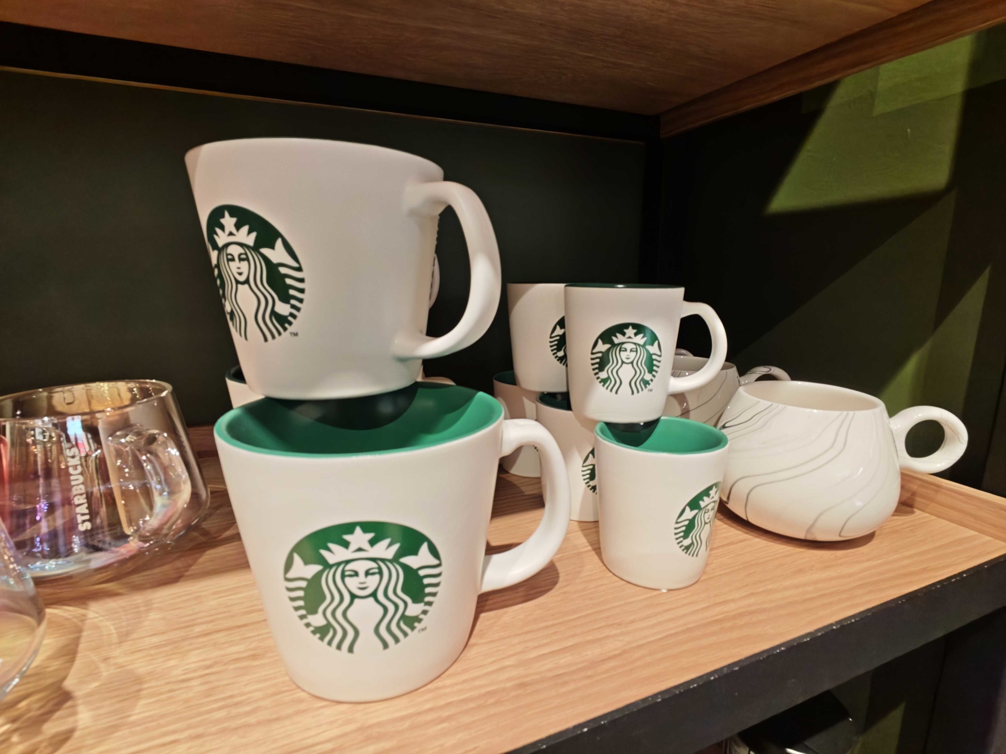 Hrvati ga nemaju, ali rado ga posjećuju kad putuju. Provjerili smo što nudi Starbucks