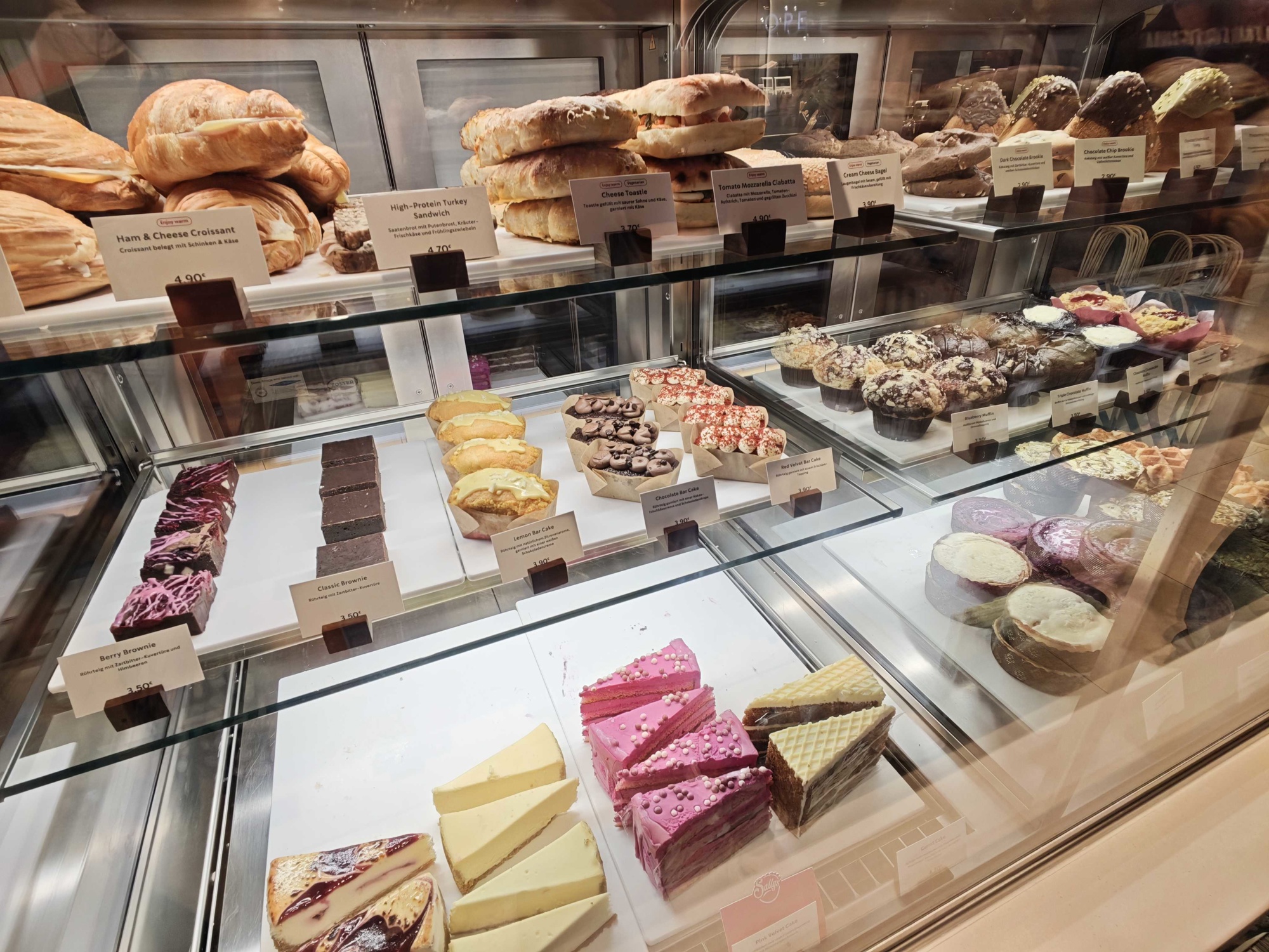Hrvati ga nemaju, ali rado ga posjećuju kad putuju. Provjerili smo što nudi Starbucks