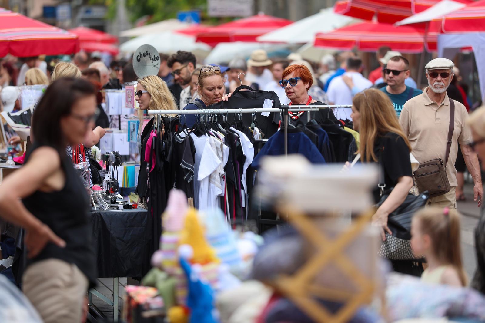 Zagrebačka Ilica danas je bila puna prolaznika zbog uličnog festivala Q'Art