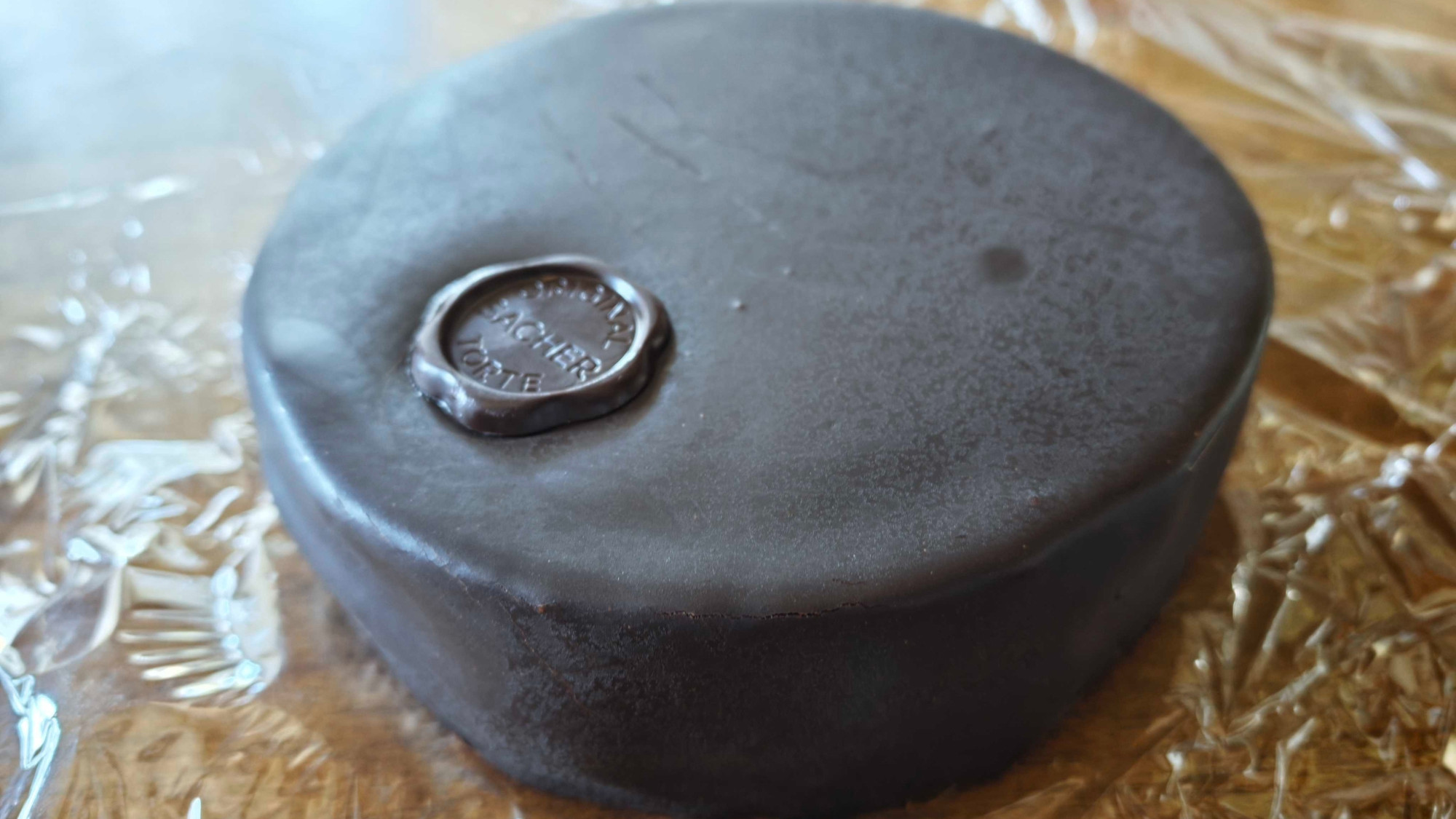 FOTO Platili smo 60 eura za originalnu Sacher tortu. Je li vrijedila tog novca?