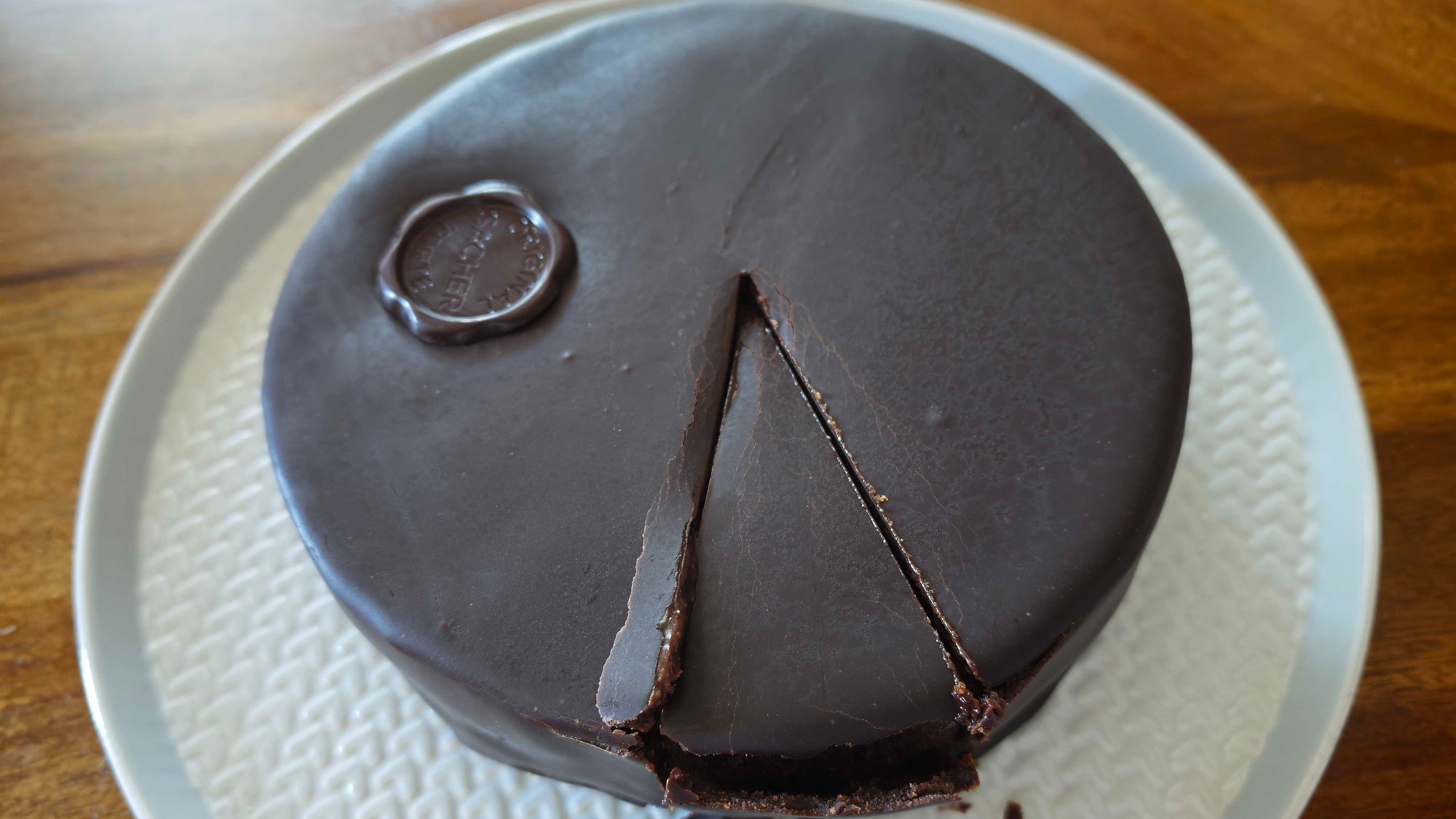 FOTO Platili smo 60 eura za originalnu Sacher tortu. Je li vrijedila tog novca?