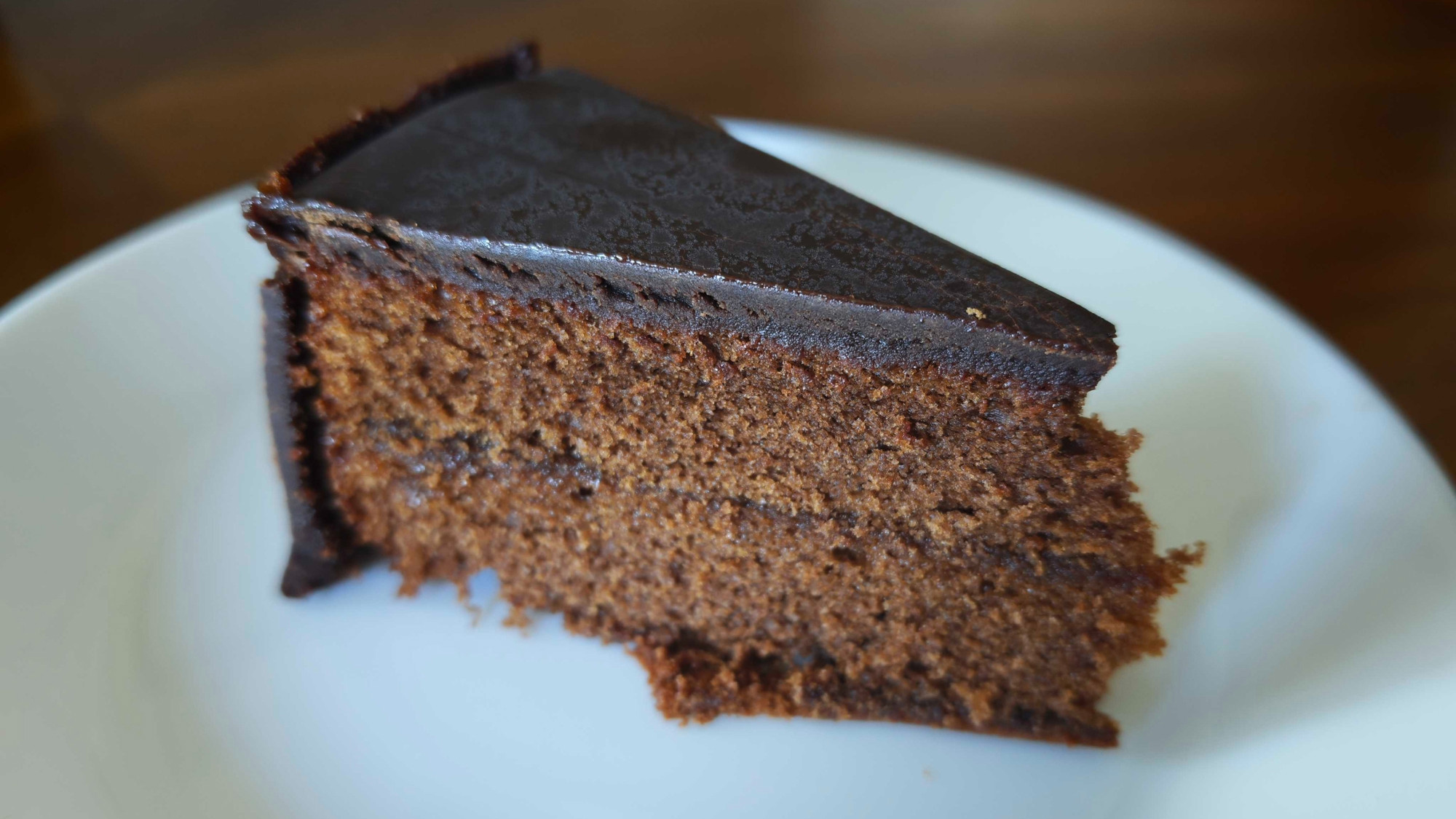 FOTO Platili smo 60 eura za originalnu Sacher tortu. Je li vrijedila tog novca?
