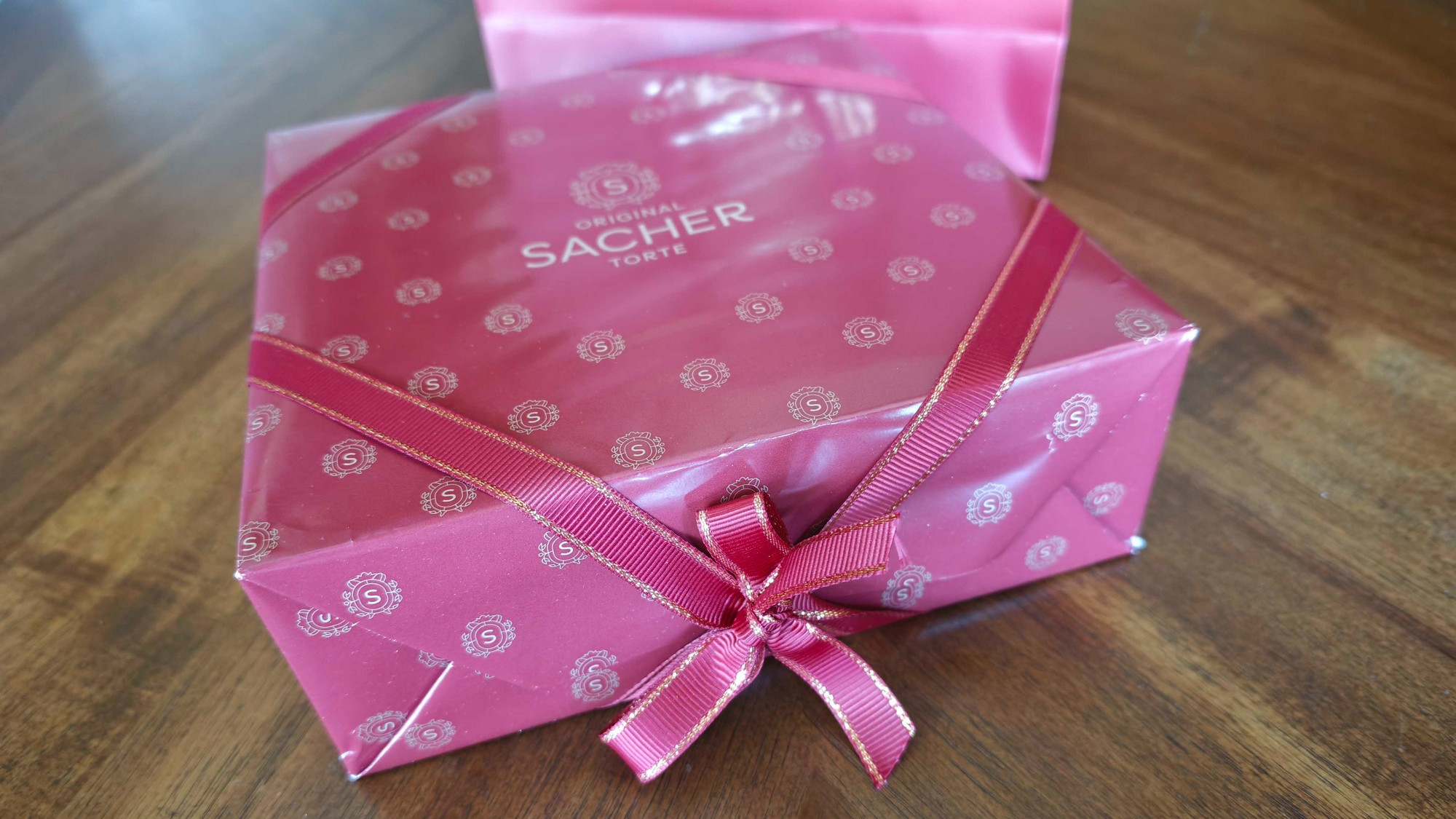 FOTO Platili smo 60 eura za originalnu Sacher tortu. Je li vrijedila tog novca?
