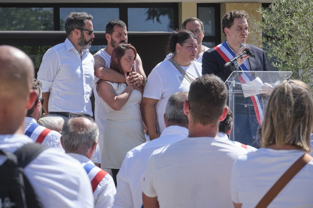 FOTO Bijeli marš u Francuskoj zbog smrti djevojčice i propusta pravosuđa