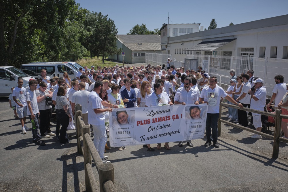 FOTO Bijeli marš u Francuskoj zbog smrti djevojčice i propusta pravosuđa