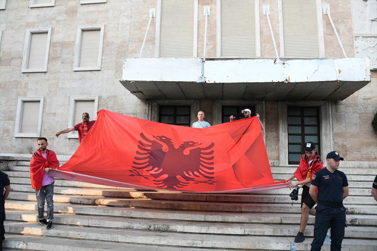 Masovni prosvjedi u Albaniji i deseti dan zbog luksuznog projekta Trumpovog zeta
