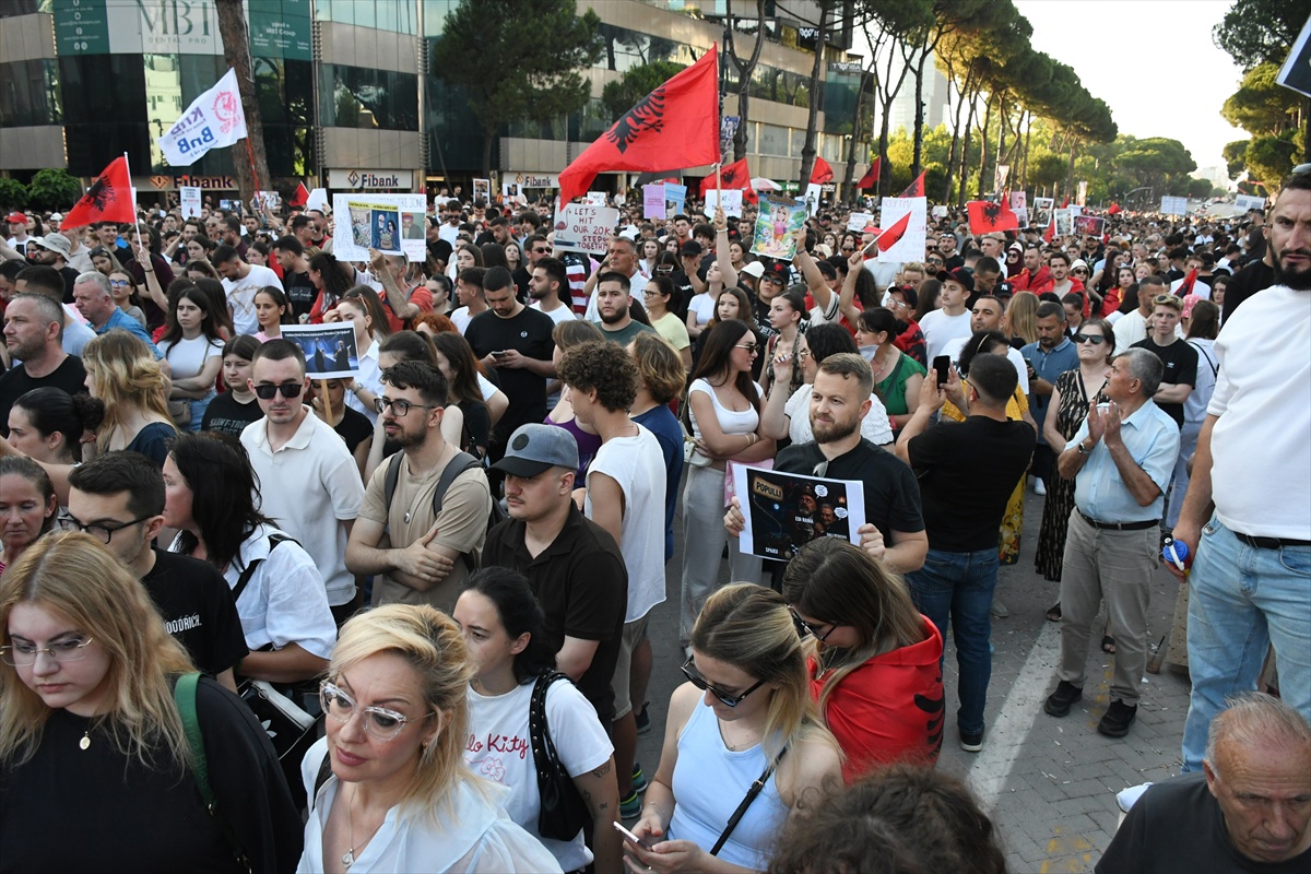 Masovni prosvjedi u Albaniji i deseti dan zbog luksuznog projekta Trumpovog zeta