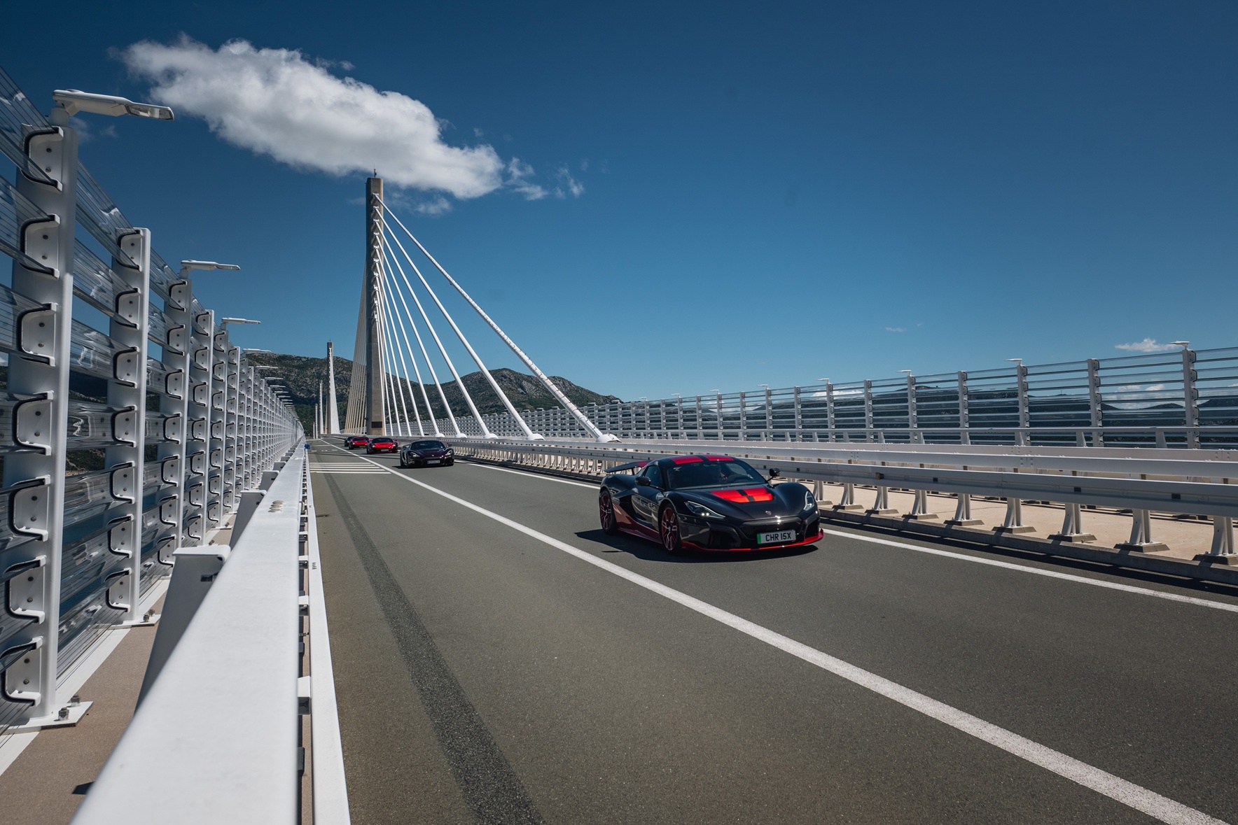 Vlasnici 10 Rimac Nevera iz cijelog svijeta na turneji duž Dalmacije