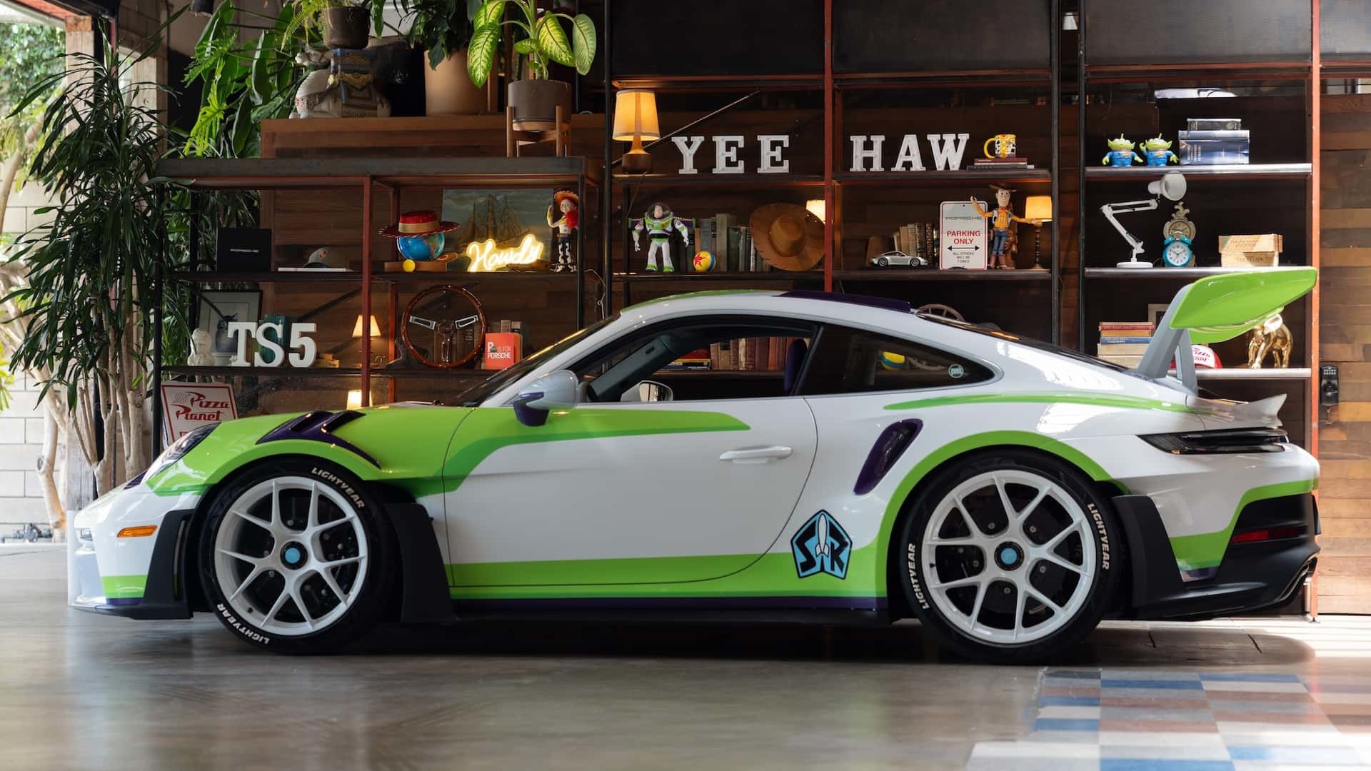 FOTO Porsche je oživio junake Priče o igračkama, izgledaju nevjerojatno dobro