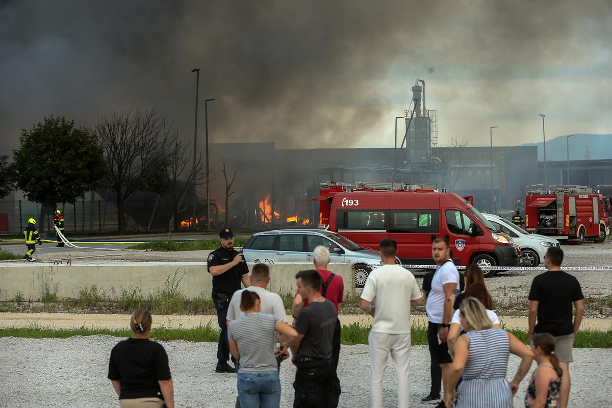 Gori tvornica dizajnerskog namještaja u Zagorju. "Radim tu 7 godina, nemam riječi"