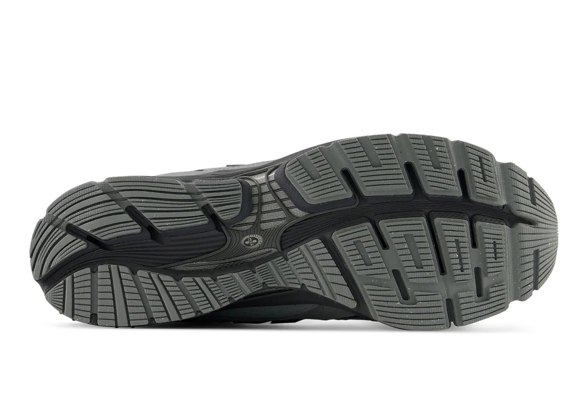 New Balance predstavlja novi retro model tenisica