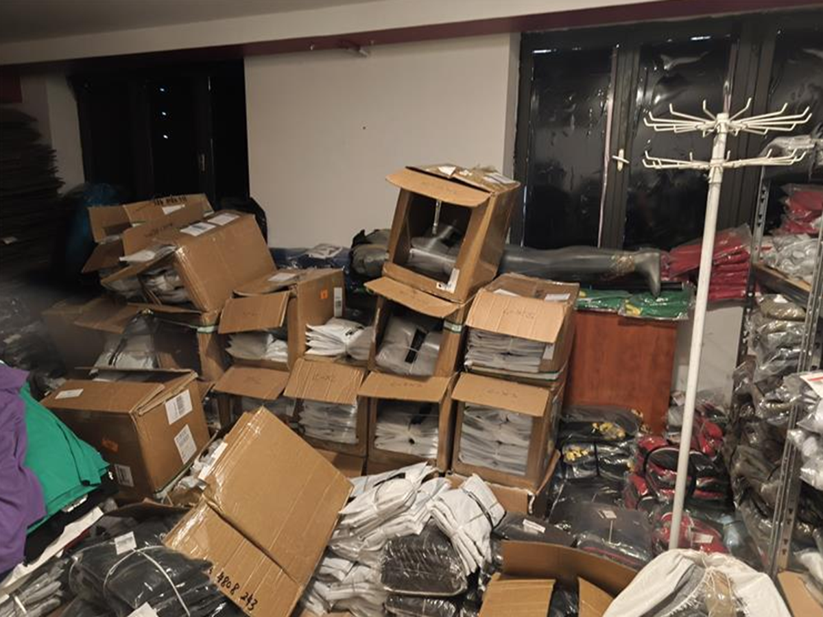 FOTO Carina u Dubravi zaplijenila 44.000 komada krivotvorene robe