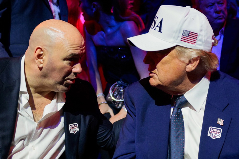FOTO UFC na travnjaku Bijele kuće. Publika Trumpu pjevala "Sretan rođendan"